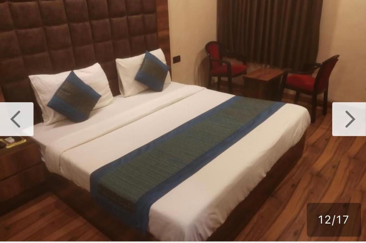 Hotel Star Palace - Near Karol Bagh Metro Delhi  Exterior foto