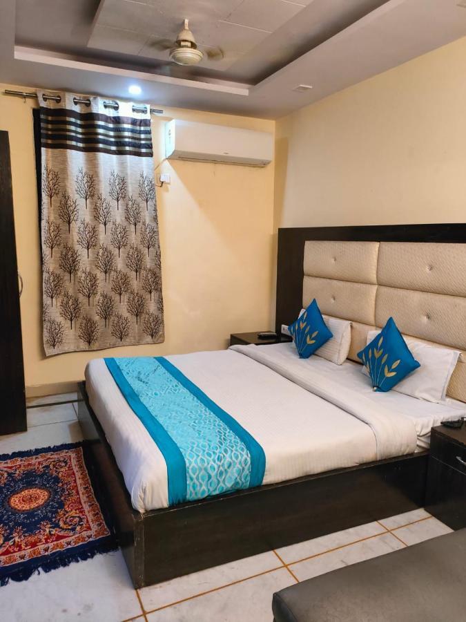 Hotel Star Palace - Near Karol Bagh Metro Delhi  Exterior foto